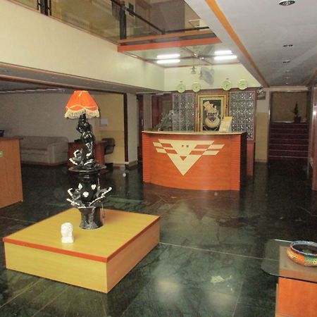 Hotel Sahaj Palace Ahmedabad Exterior photo