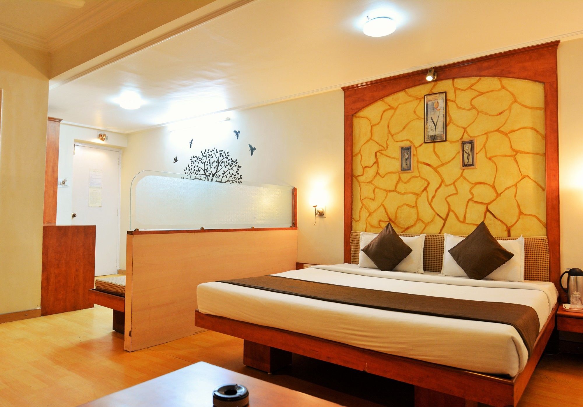 Hotel Sahaj Palace Ahmedabad Exterior photo